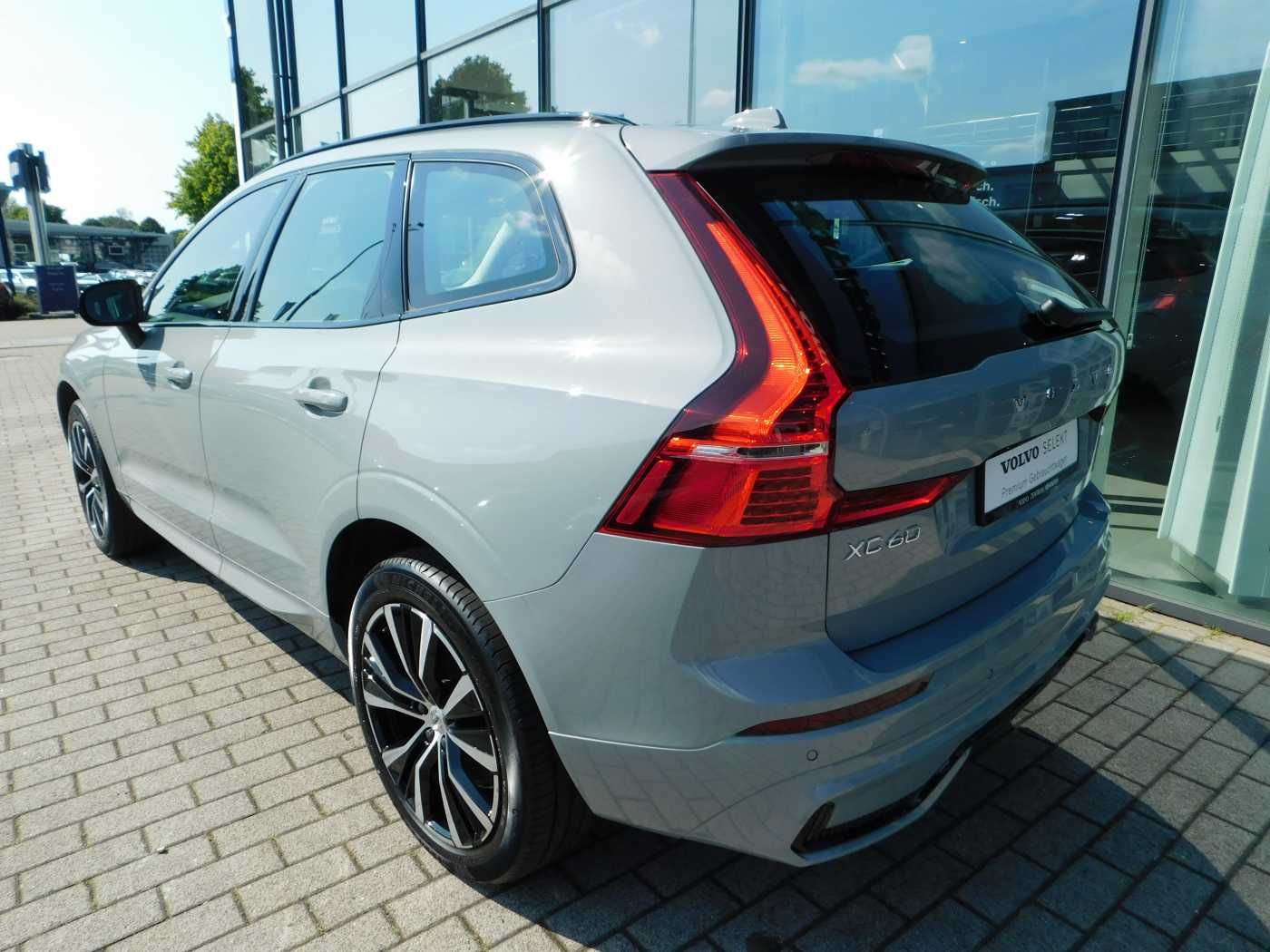 Fahrzeugabbildung Volvo XC60 B4 D Plus Dark '20-Zoll / ACC'