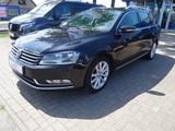 Volkswagen Passat Variant Highline BM-Autom-SHz-Klima-PDC- - gebrauchte VW Passat Variant aus dem Jahr 2013