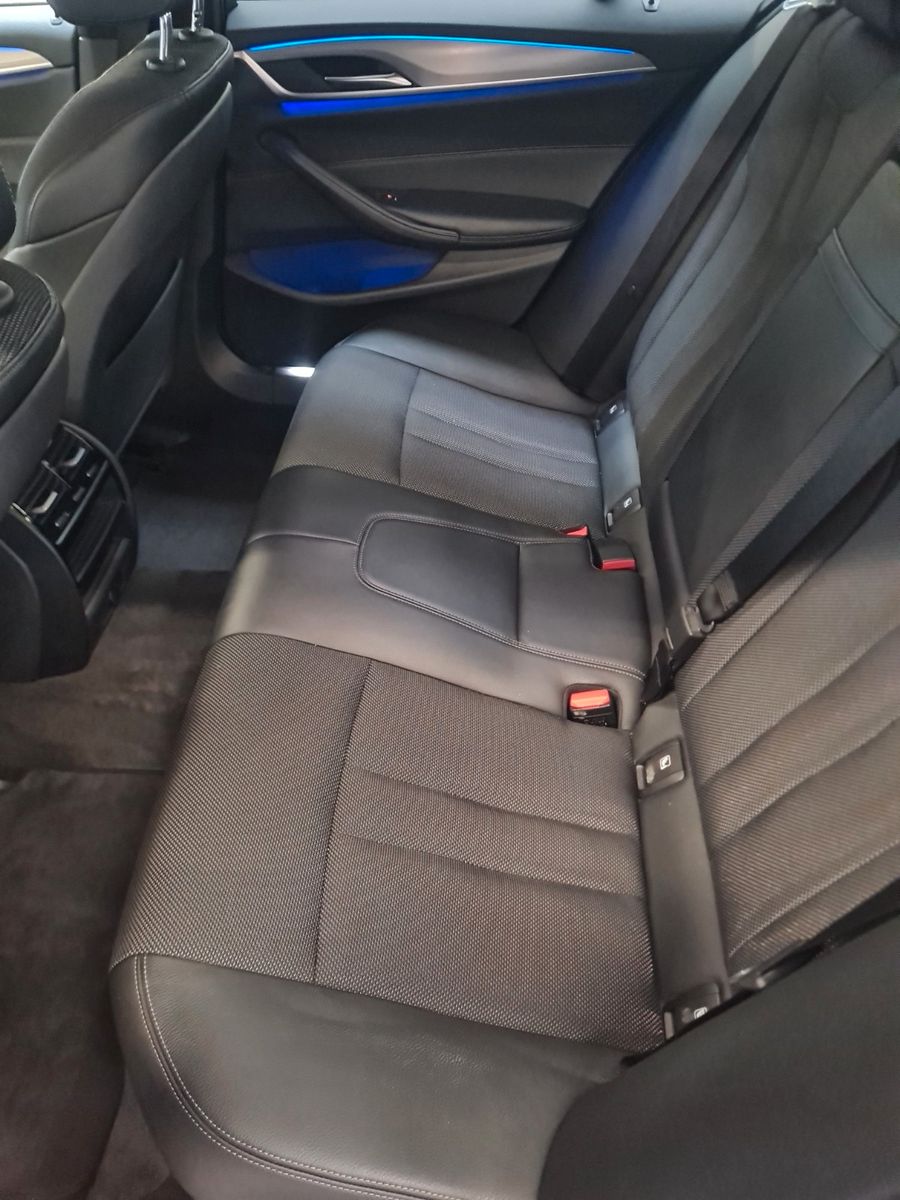 BMW Limousine 520d xDrive Sport Line Autom. Navi HUD foto 11