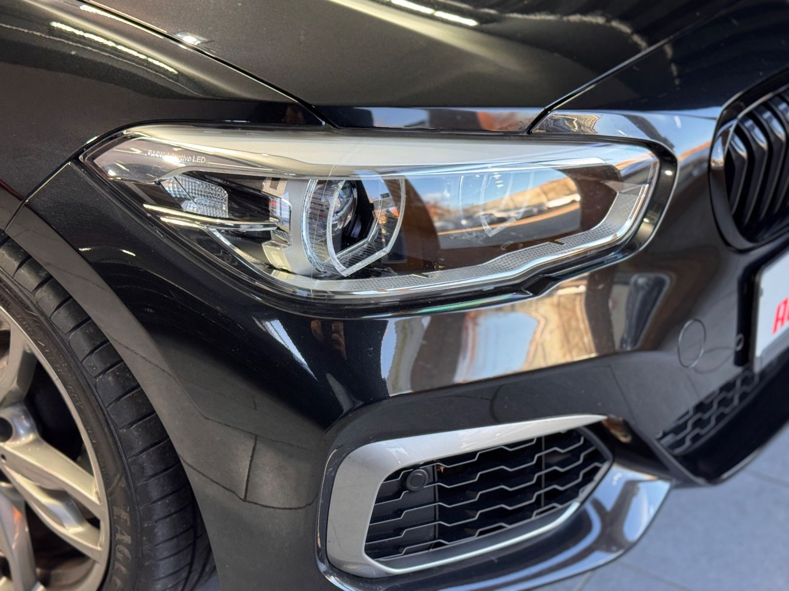 Fahrzeugabbildung BMW M135i xDrive|H&K|LED|KAMERA|VOLL|DEUTSCHES FZG