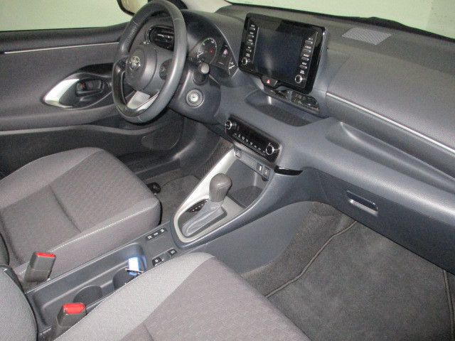 Fahrzeugabbildung Toyota Yaris Hybrid Business Edition