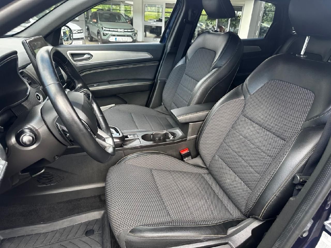 Fahrzeugabbildung Renault Arkana Techno TCe 140 EDC