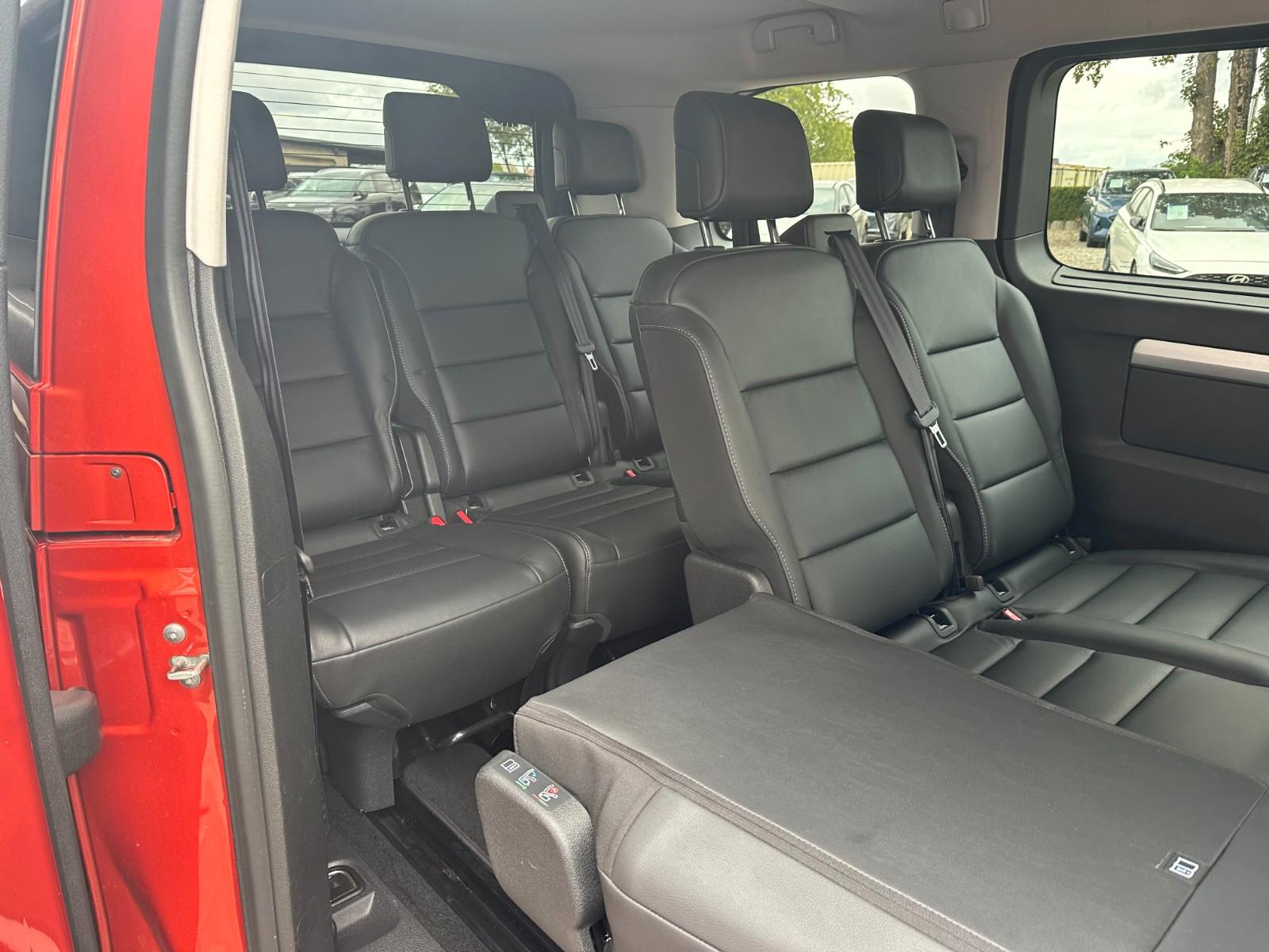 Toyota Proace Verso L1 Team Deutschland AHK Standhzg.