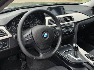 BMW 320 - 11