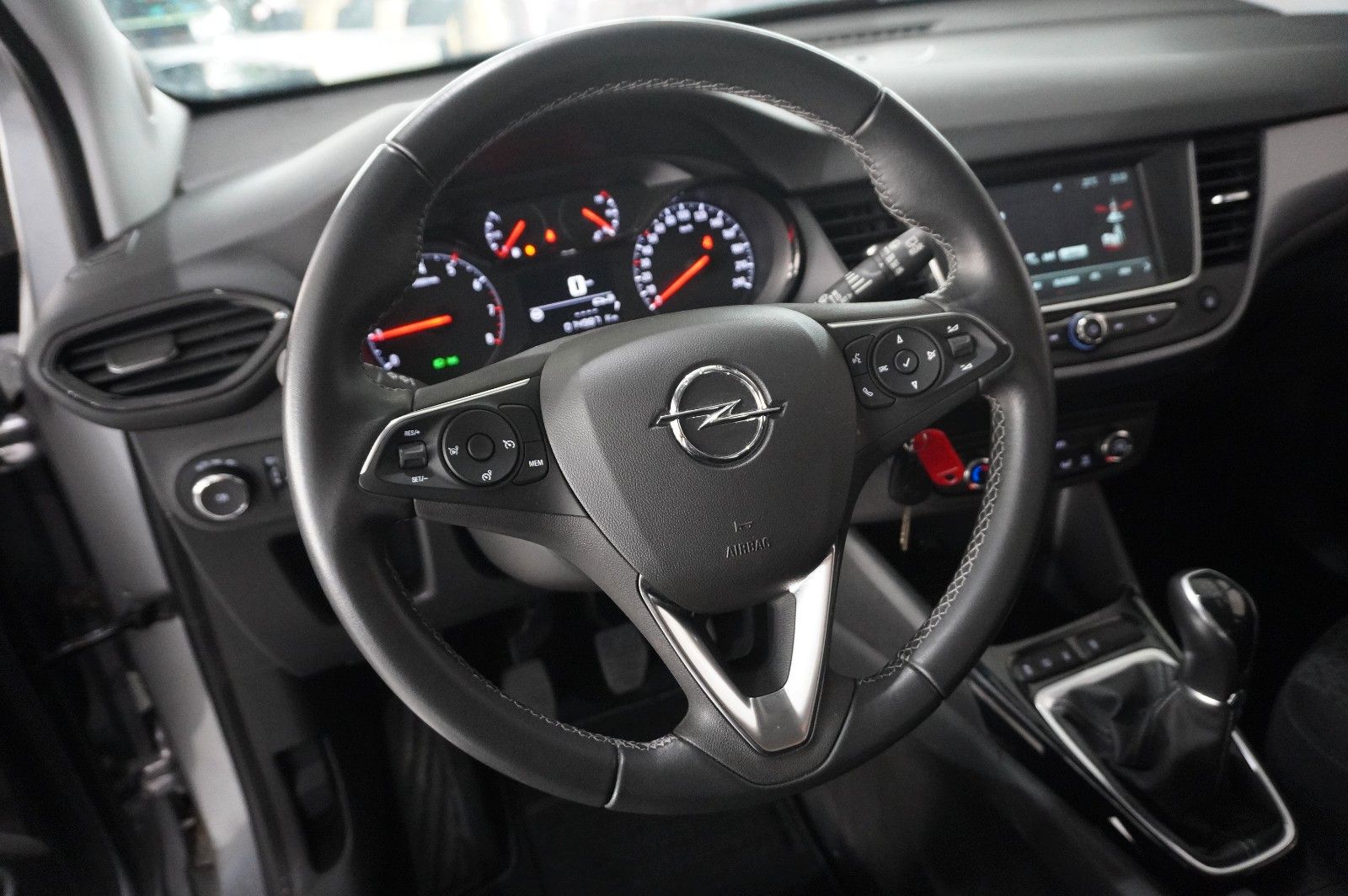 Fahrzeugabbildung Opel Crossland (X) 1.2 EDITION NAVI/LED/KAMERA/DAB+