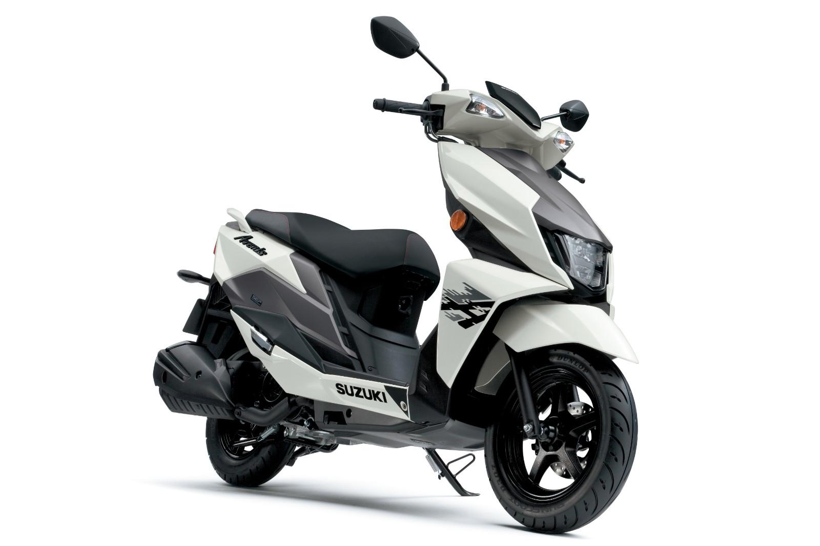 Suzuki Avenis - Tageszulassung - B196