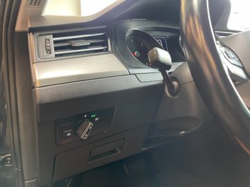 Volkswagen Passat Variant *LED*AHK*ACC*3ZONEN*1HAND*