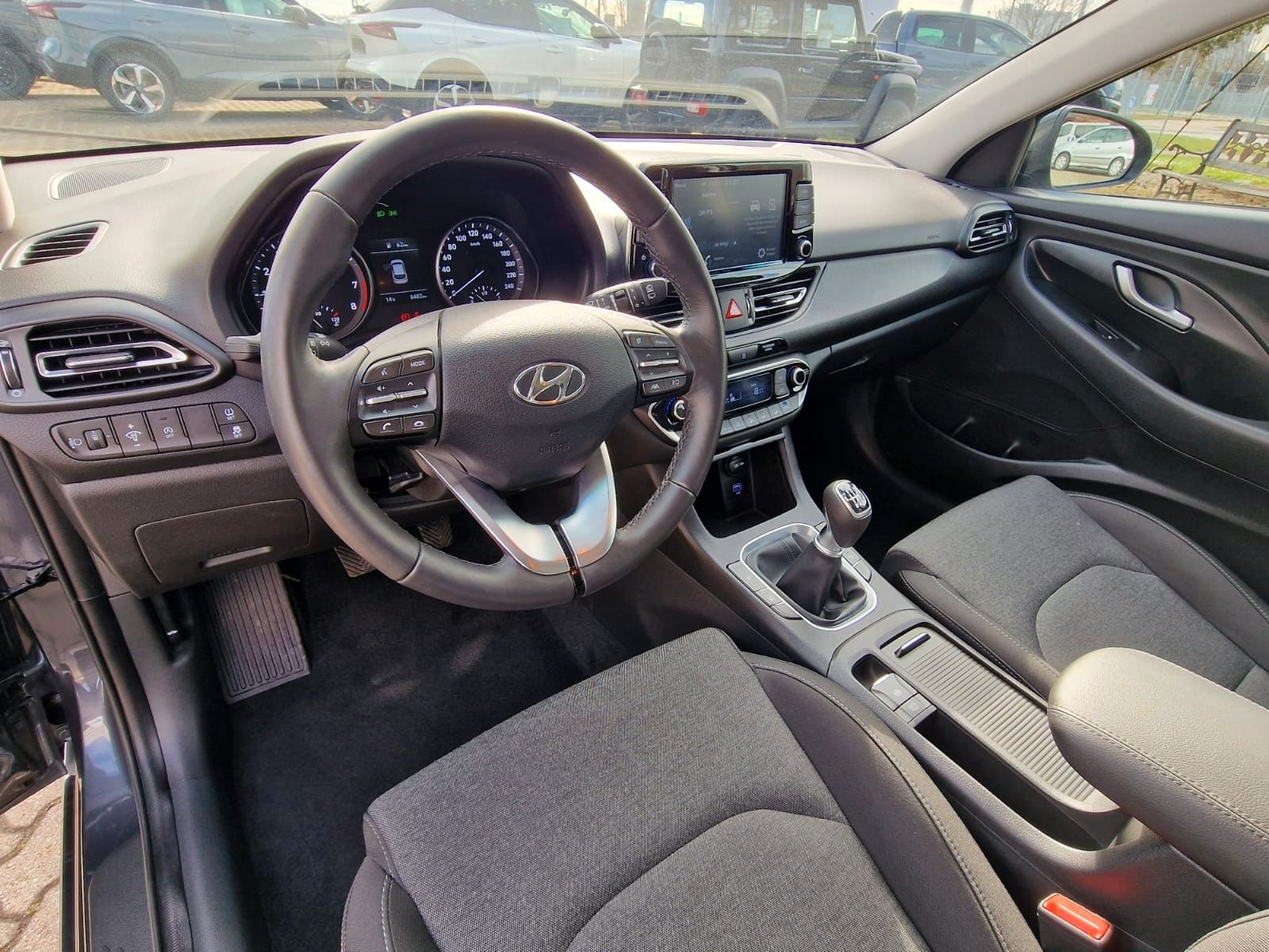 Fahrzeugabbildung Hyundai i30 1.0 T-GDI Trend Li. SHZ+CAM+KEYLESS