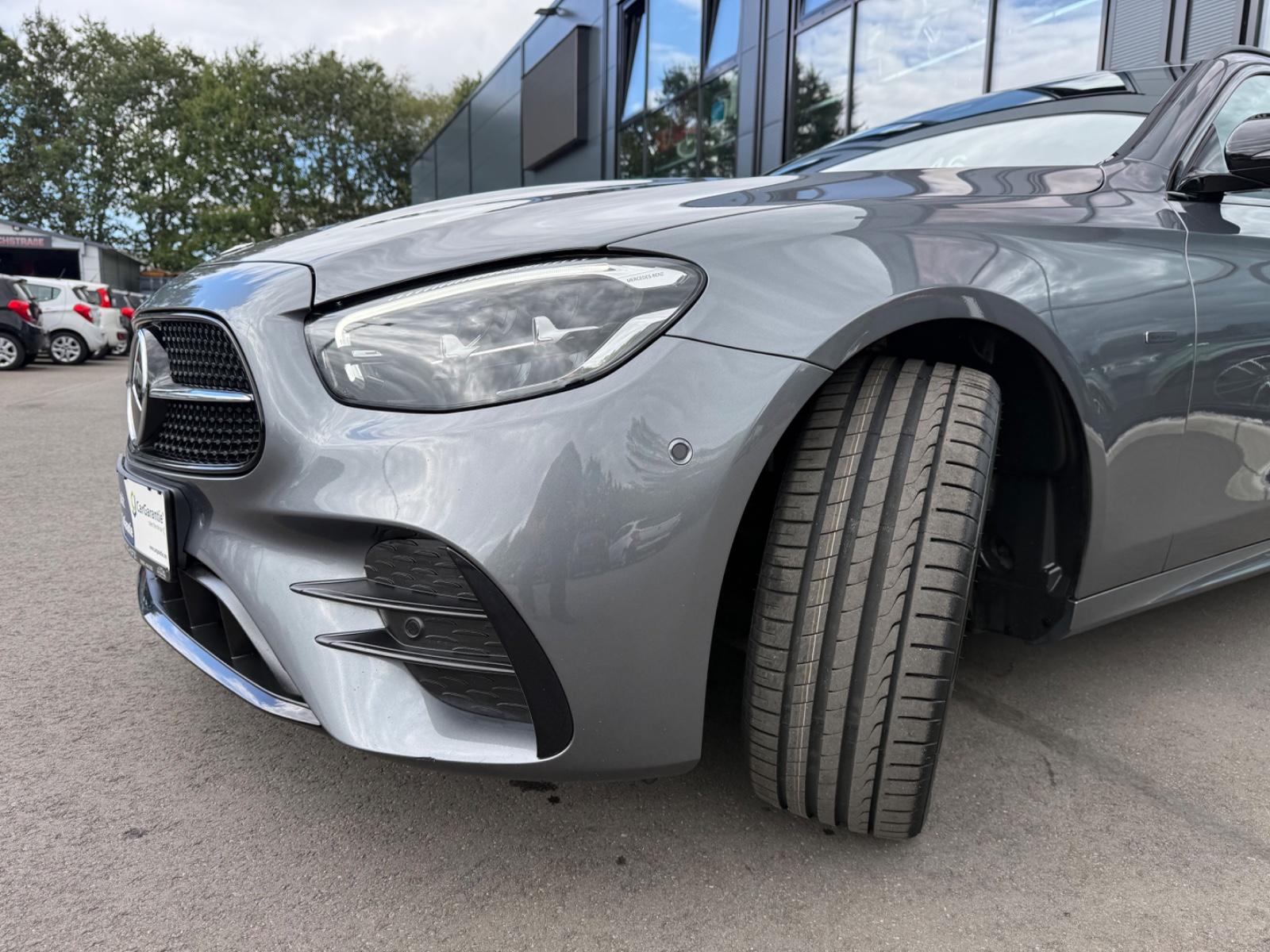 Mercedes-Benz E 220 T Night Edition AMG*ACC*LED*NAVI*CAM*PDC*