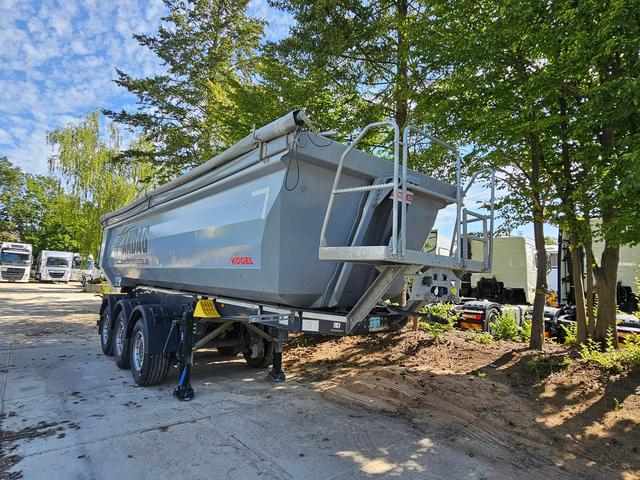 Kögel SKM 24*3-Achser, Rollprelată, axă liftantă*