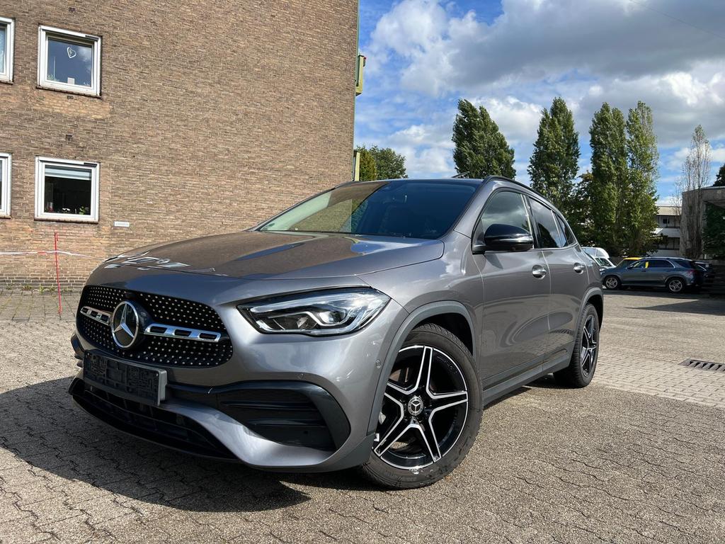Mercedes-Benz GLA 180