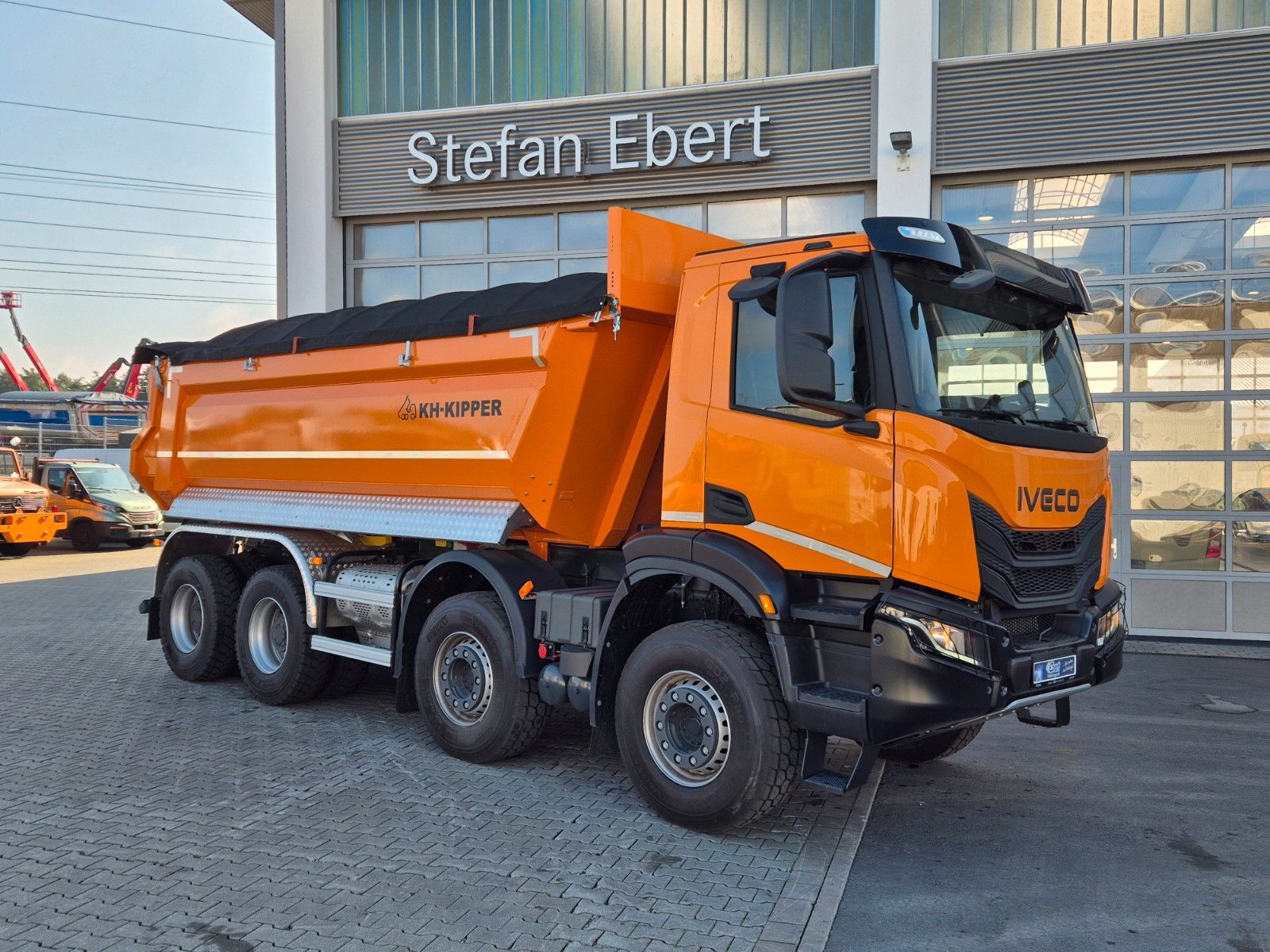 Fahrzeugabbildung Iveco AD360X54Z HR OFF 8x4 Intarder AHK