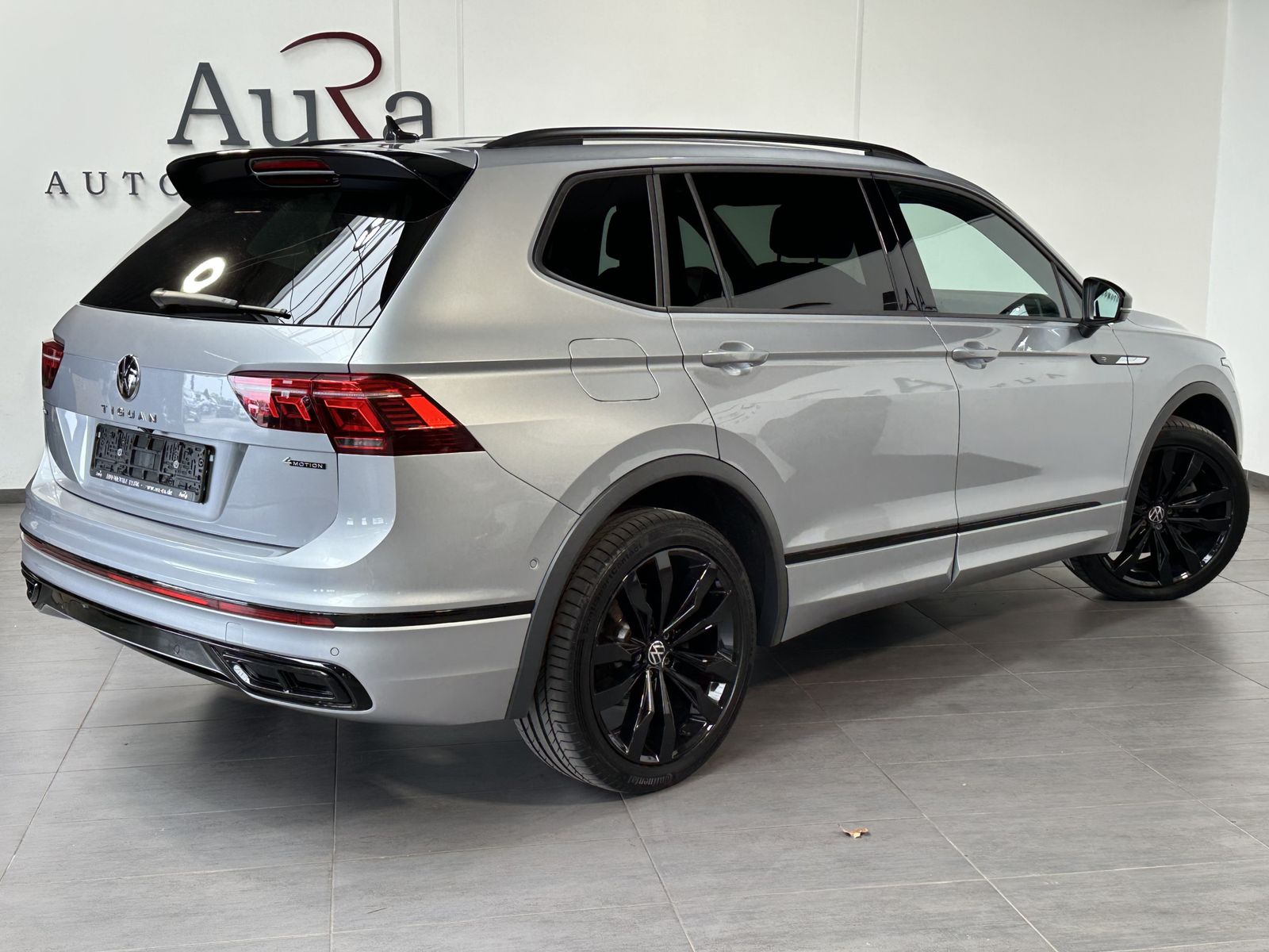 Fahrzeugabbildung Volkswagen Tiguan Allspace 4M R-Line Black NAV+LED+AHK+360°