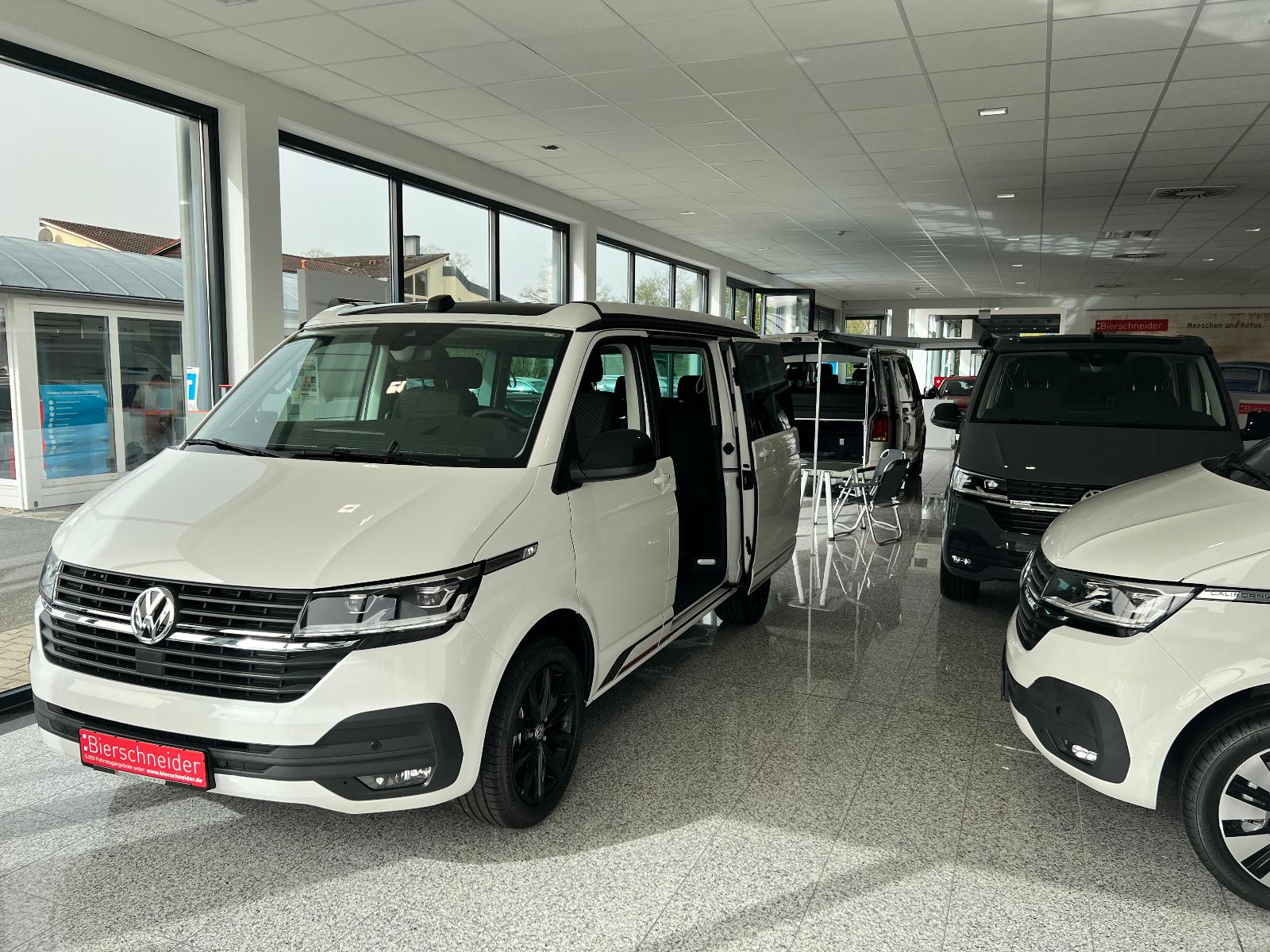 showroom-image-bottom