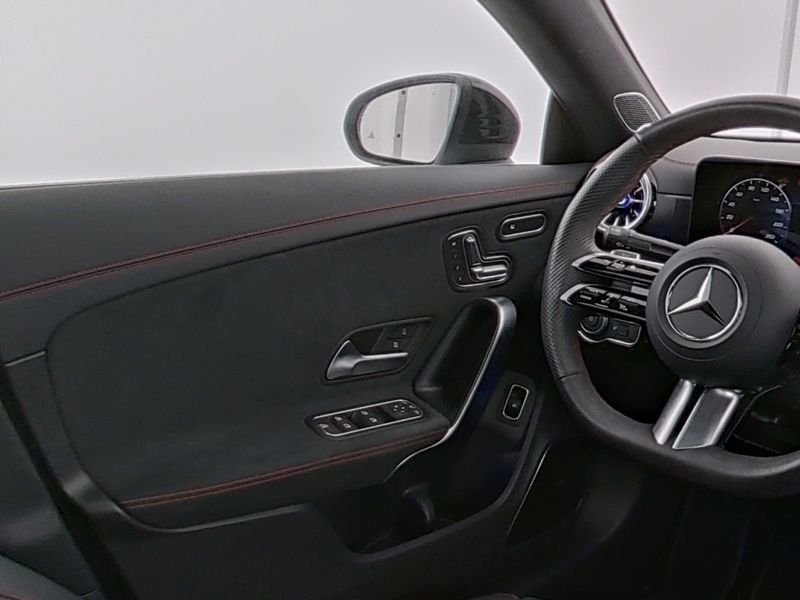 Fahrzeugabbildung Mercedes-Benz CLA 250 e AMG*Pano*Burme*HUD*MultiBeam*360*Night