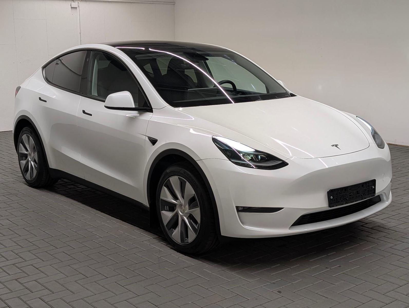Tesla Model Y AWD Long Range Matrix Pano Navi SHZ Kam foto 6