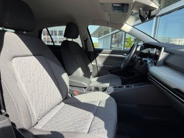 Volkswagen Golf - 11
