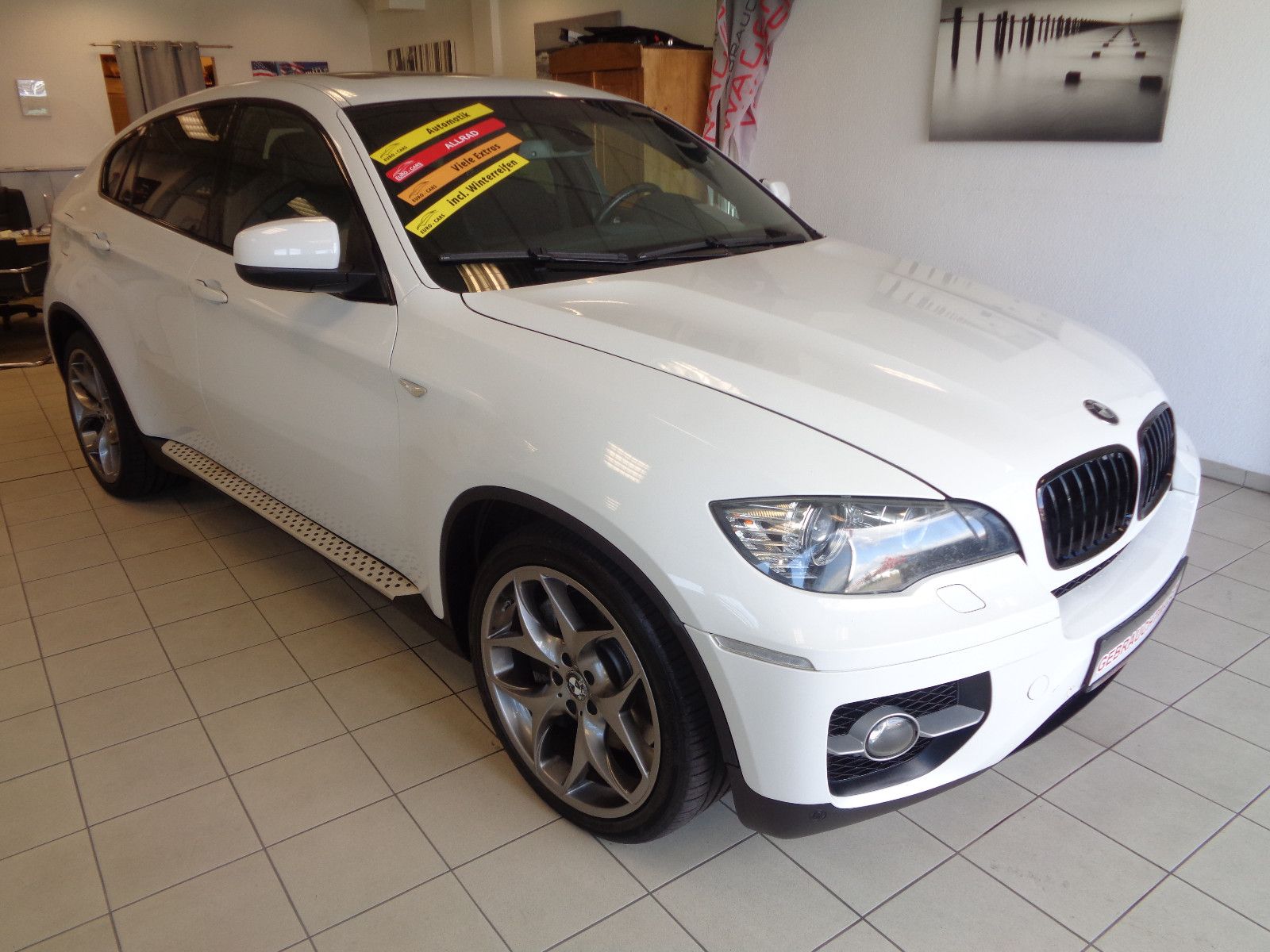 Fahrzeugabbildung BMW X6 xDrive50i / Lagerschaden !!!