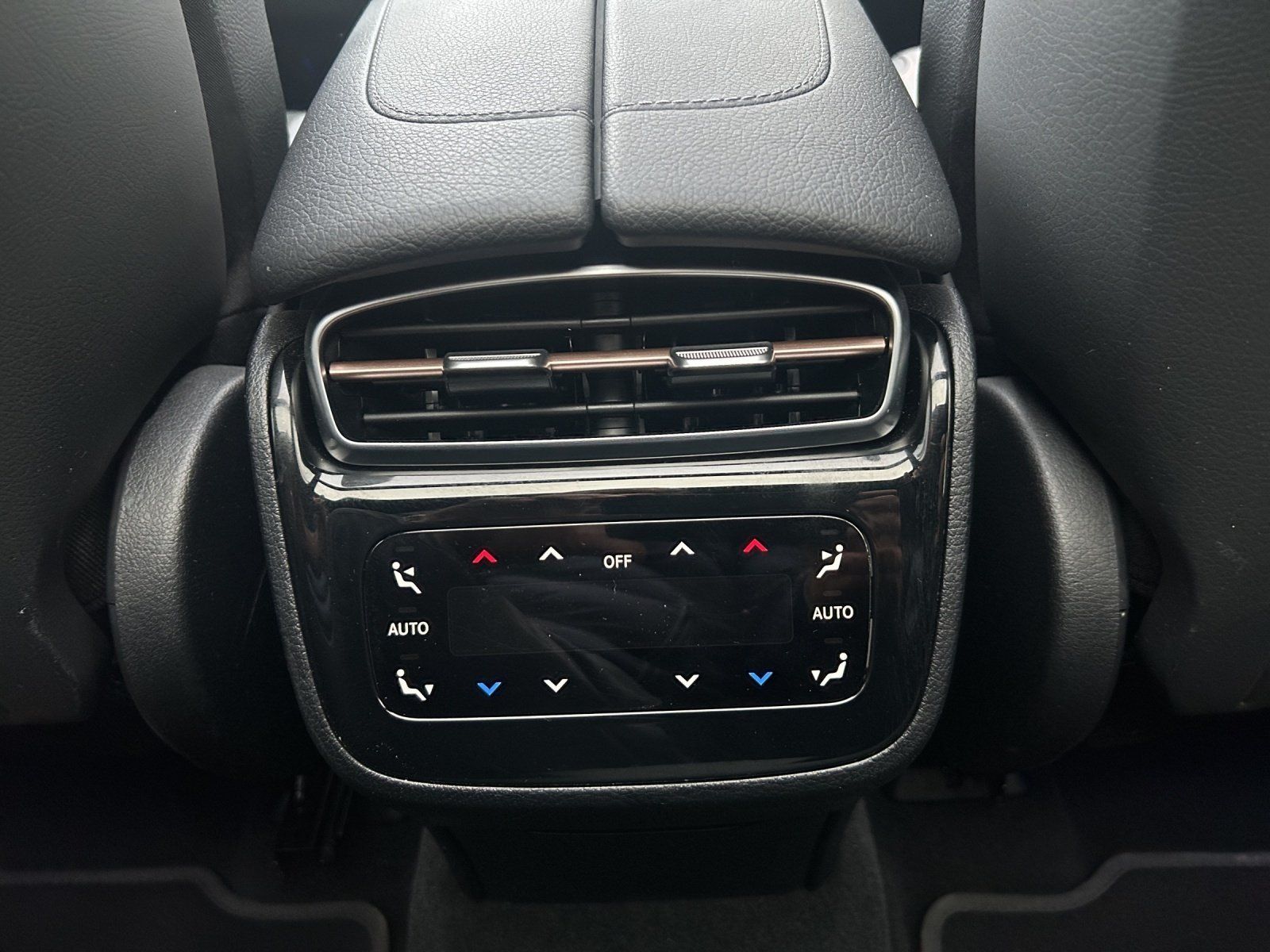 Fahrzeugabbildung Mercedes-Benz EQE300 SUV AMG Premium DISTRO Pano 22KW Memo 21"