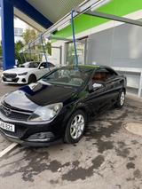 Opel Astra 2.0 Turbo Cosmo 147kW Cosmo - Opel Astra: Roadster, Turbo