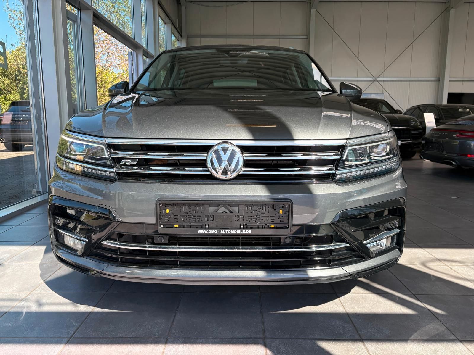 Fahrzeugabbildung Volkswagen Tiguan Highline BMT 4Motion/R LINE/leder/memory/