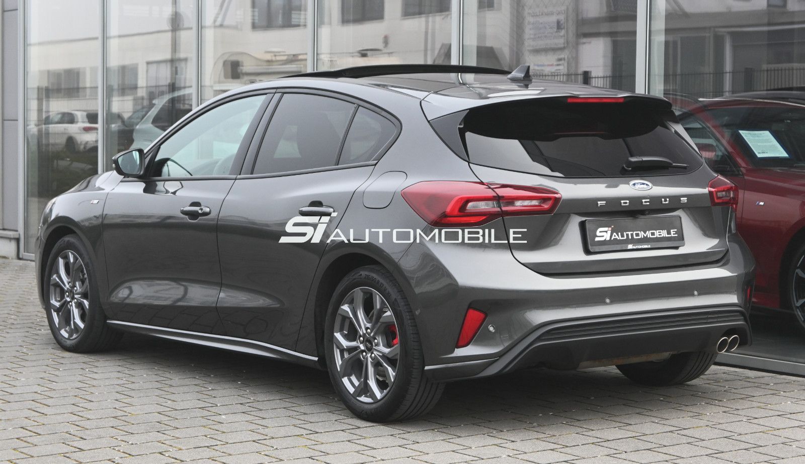 Fahrzeugabbildung Ford Focus 1.5D ST-Line X °ACC°B&O°HUD°PANO°STANDHEIZ