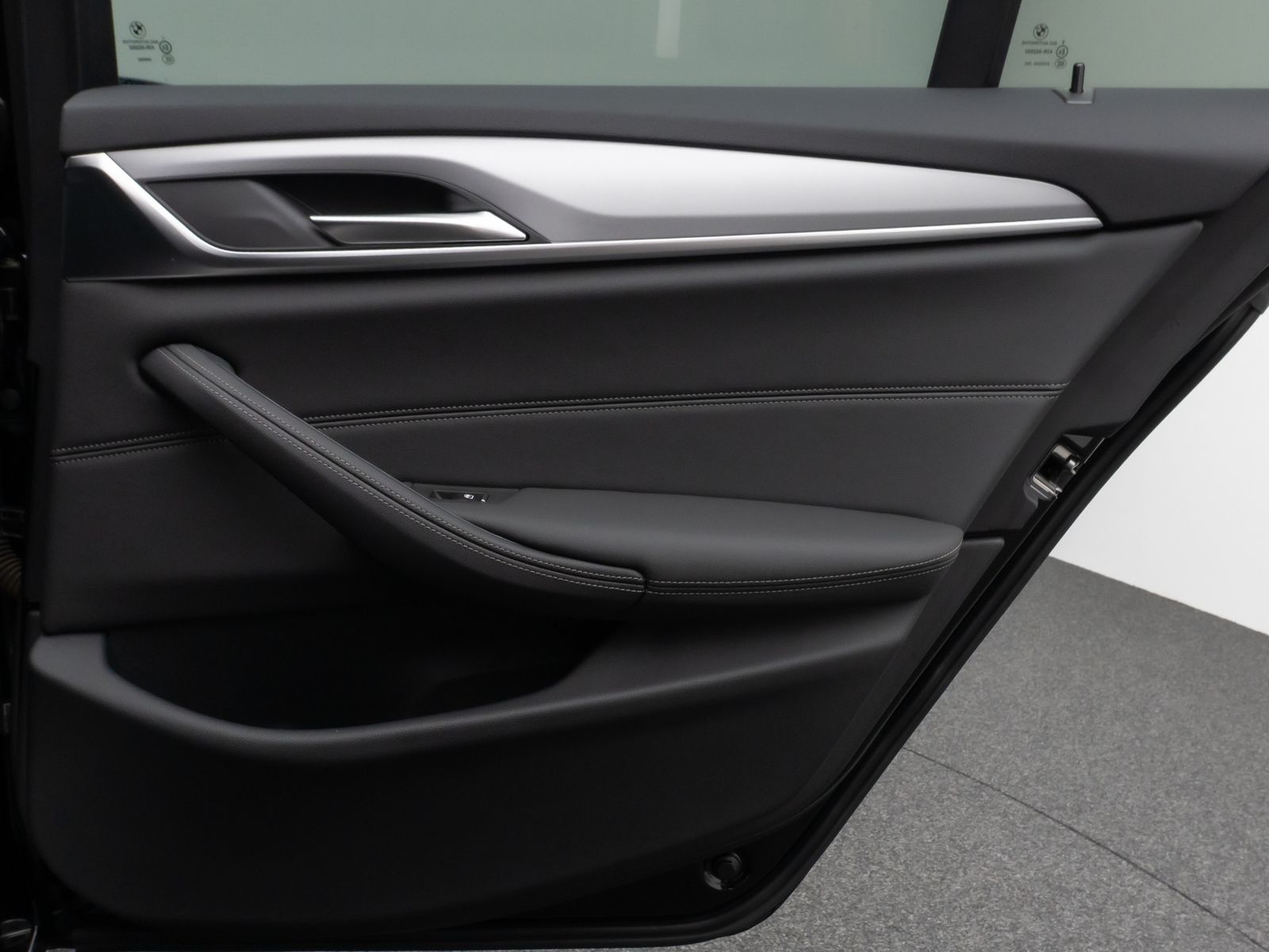 Fahrzeugabbildung BMW 530i Kamera DAB CockPitPro Leder Alarm LED