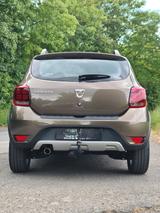 Dacia Sandero TCe 90 S/S Stepway Essential mit Extras - Dacia Sandero: Essential