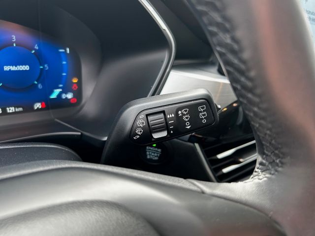 Kuga Titanium X*B&O*KAMERA*