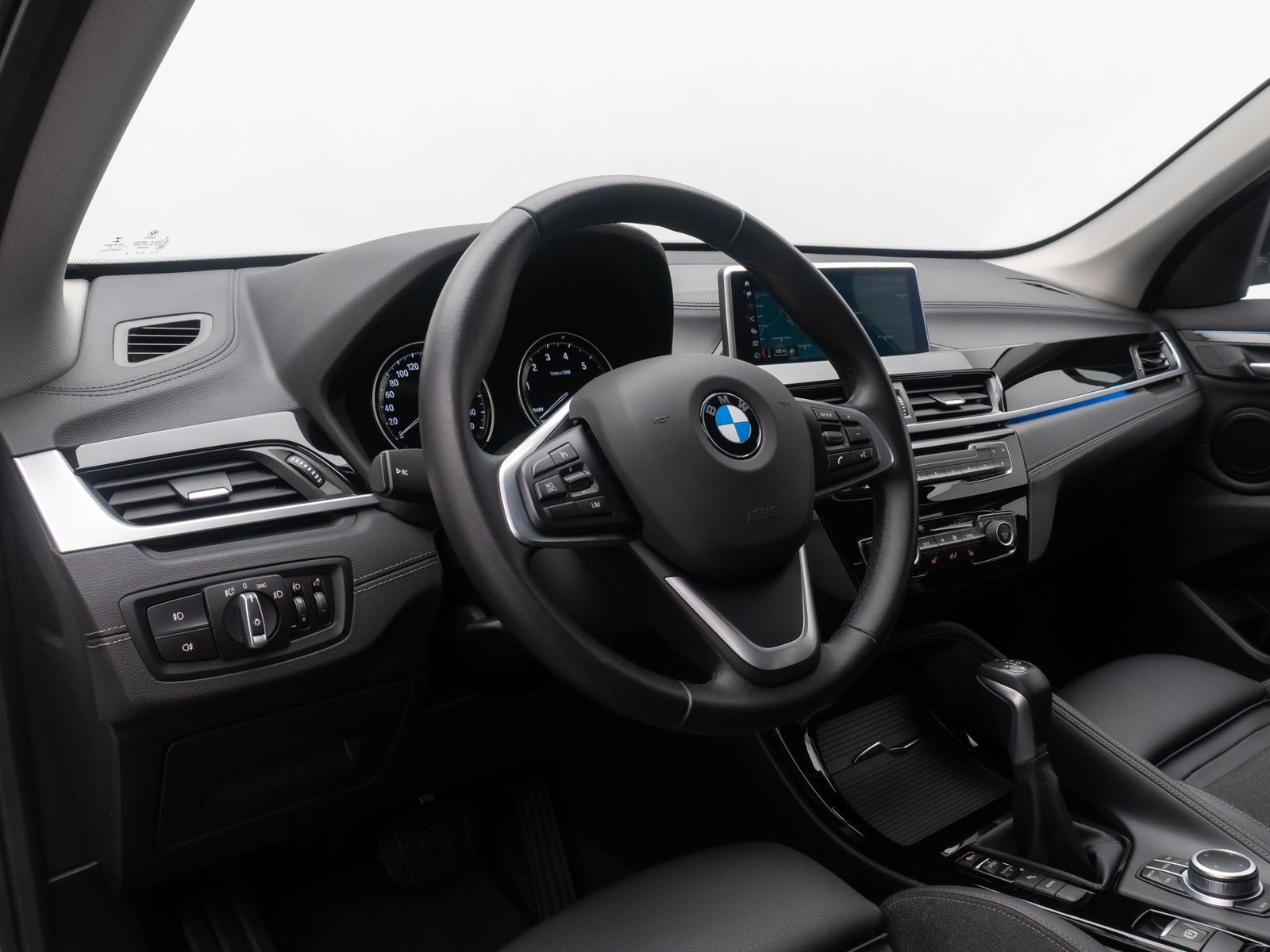Fahrzeugabbildung BMW X1 xD25e Sport Line ParkAss DAB Navi LED 18Zoll