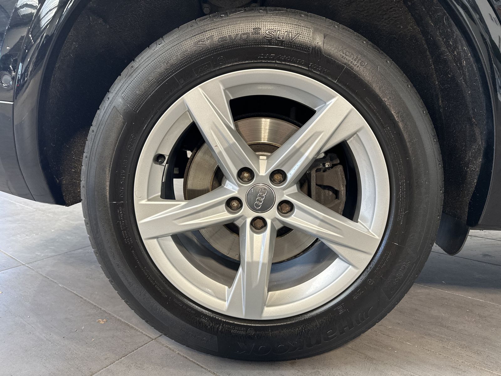 Fahrzeugabbildung Audi Q5 40 TDI Qu Sport NAV+XEN+KAM+B&O+PANO+CARPLAY