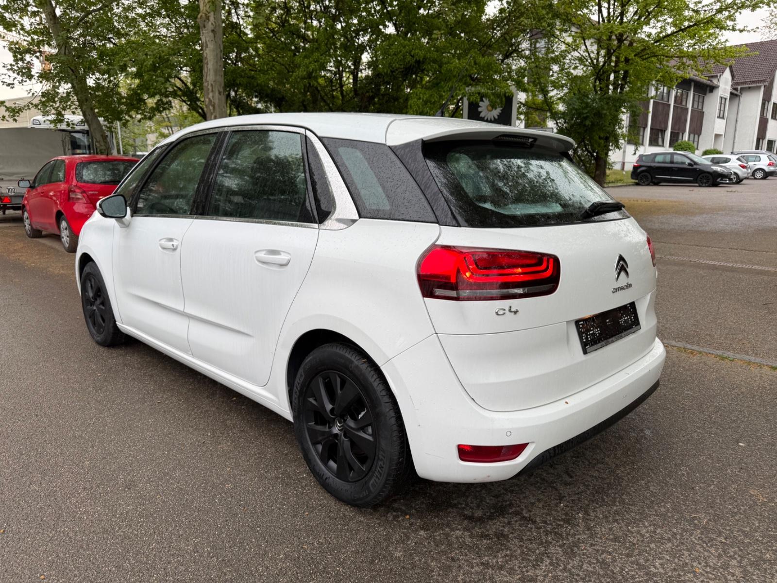 Citroën C4 Picasso/Spacetourer Feel HU/AU April 2028