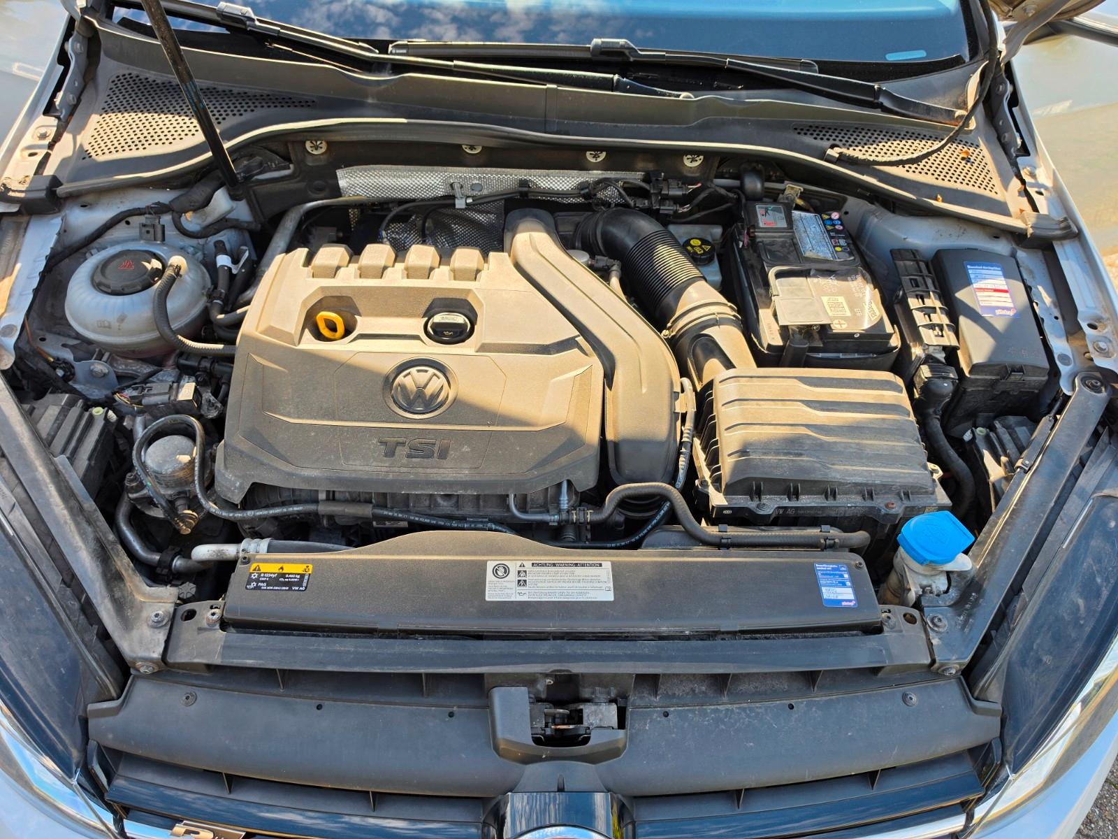 Volkswagen Golf 1.5 TSI ACT DSG Sound Variant Sound