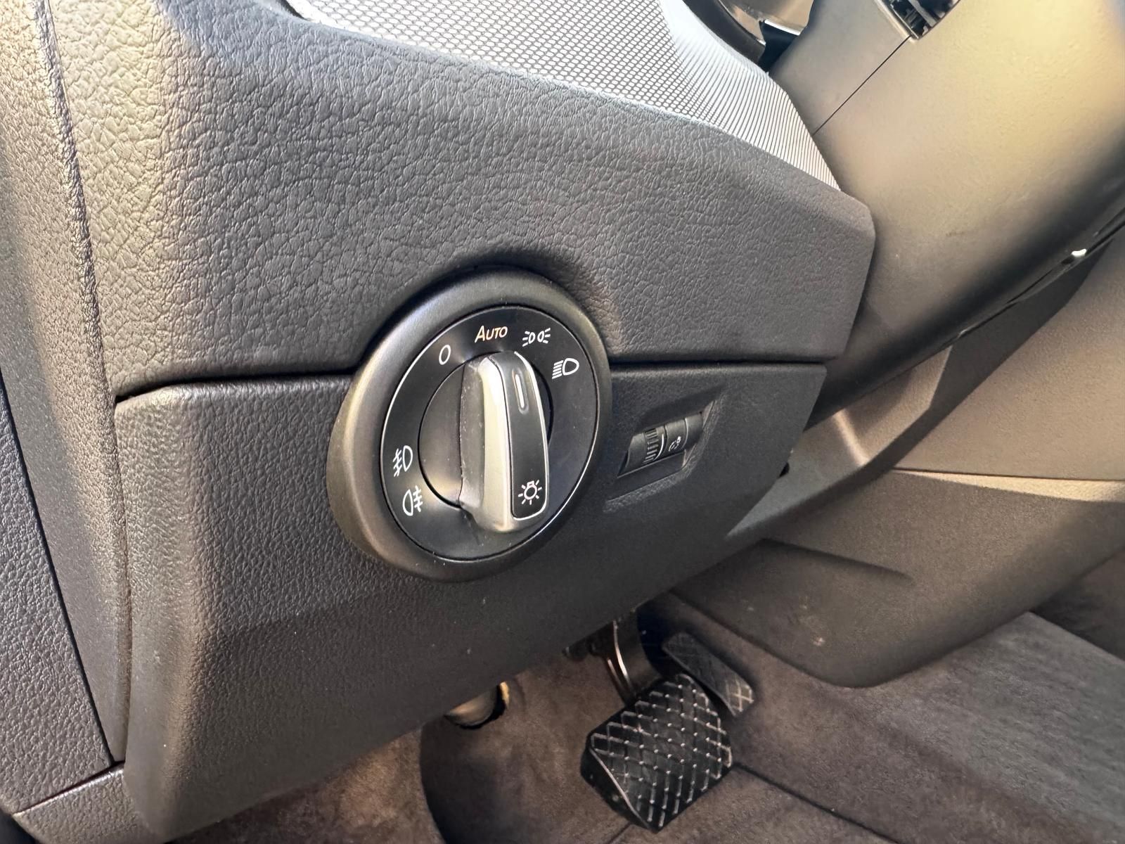 Fahrzeugabbildung Volkswagen T6 Transporter Multivan Highline 4Motion 2.0 TDI