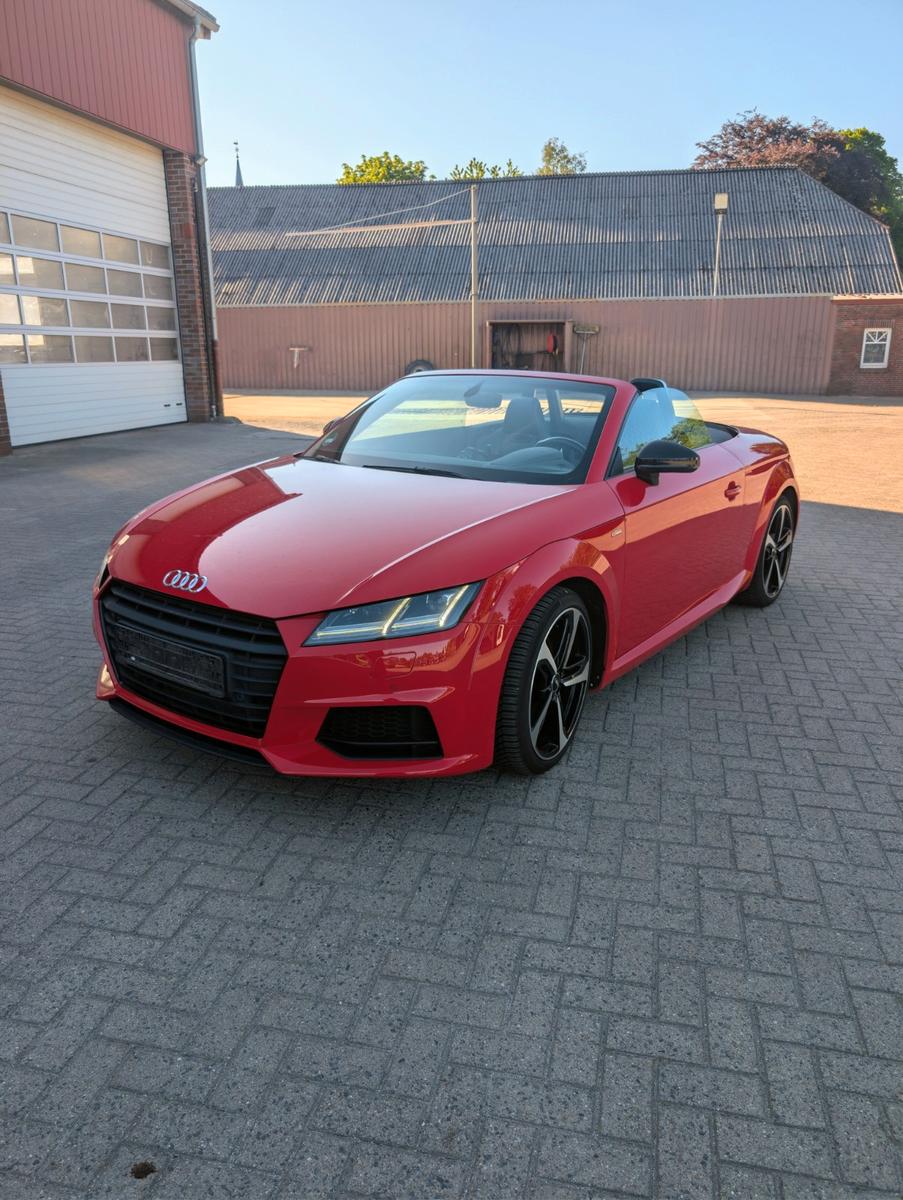 Audi TT Roadster 2.0 TDI ultra - S-line