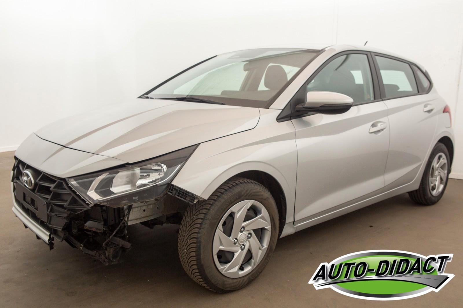 Hyundai i20 1.2 Pure Airco Bluetooth FRONTSCHADEN