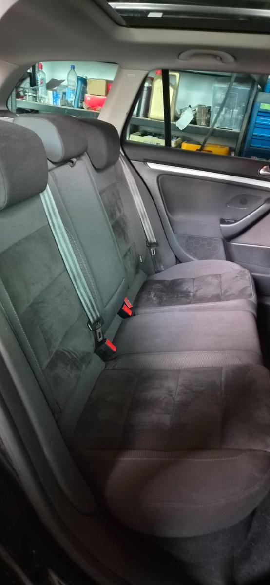 Volkswagen Golf 2010 — photo 12