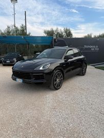 Porsche Cayenne - 2