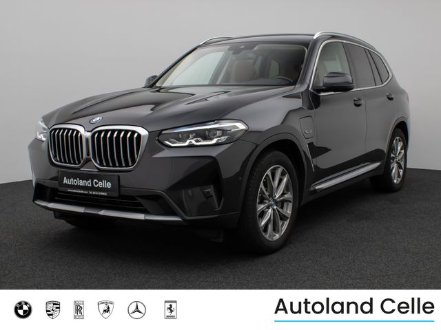 BMW X3 xD30e Panorama Kamera DAB AHK DrivingAssist