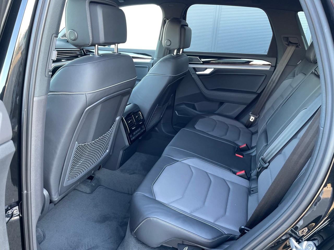 Volkswagen Touareg 3,0 l V6 TDI  Tiptronic 4motion R-Line  