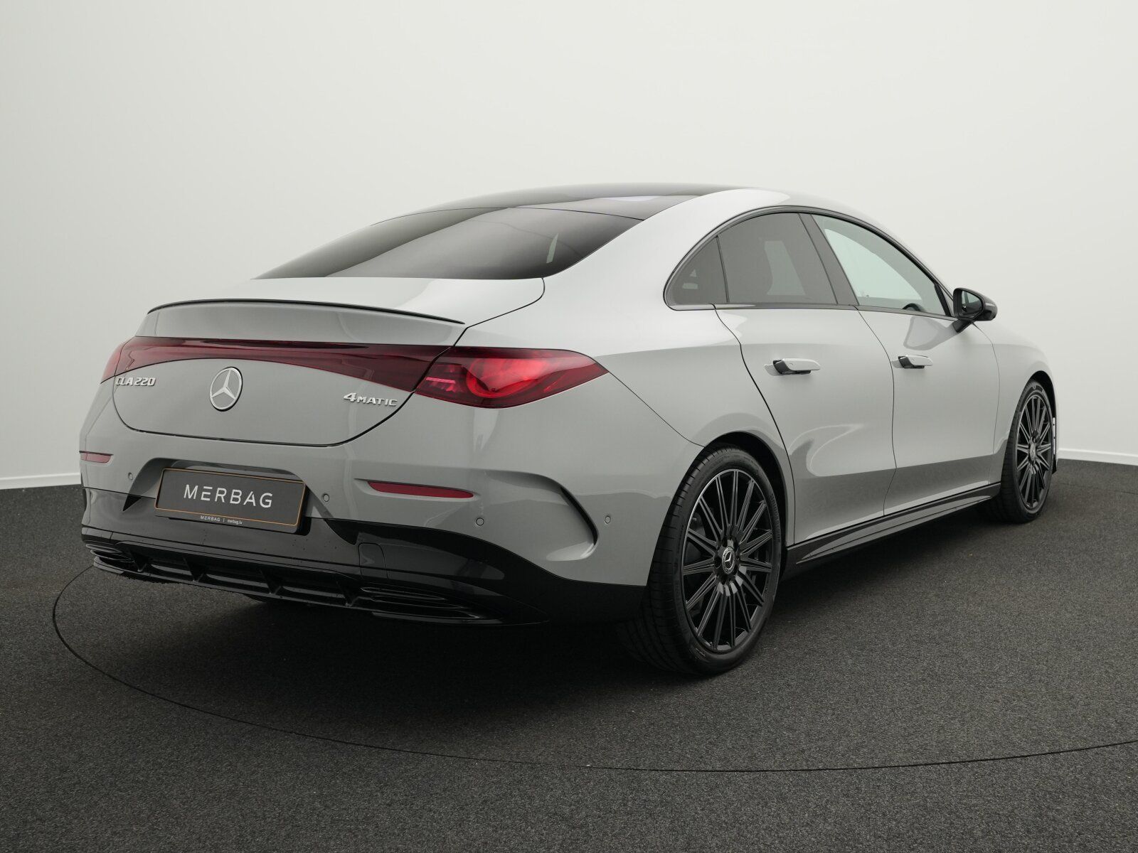 Mercedes-Benz CLA 220 4MATIC imagem 3