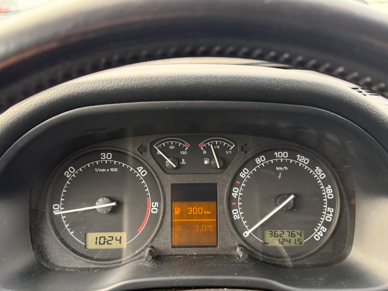 Skoda Octavia 2004 — photo 20
