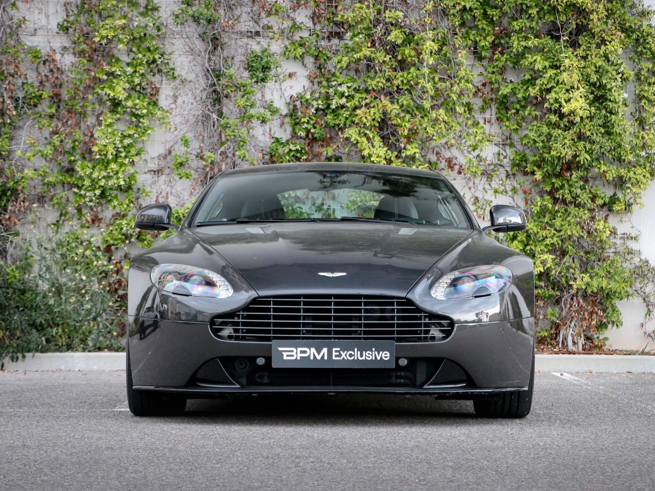 Aston Martin V8 Vantage S