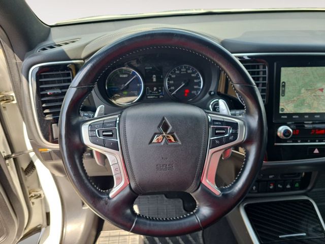 Outlander 2.4 4WD Plug-In Hybrid Diamant