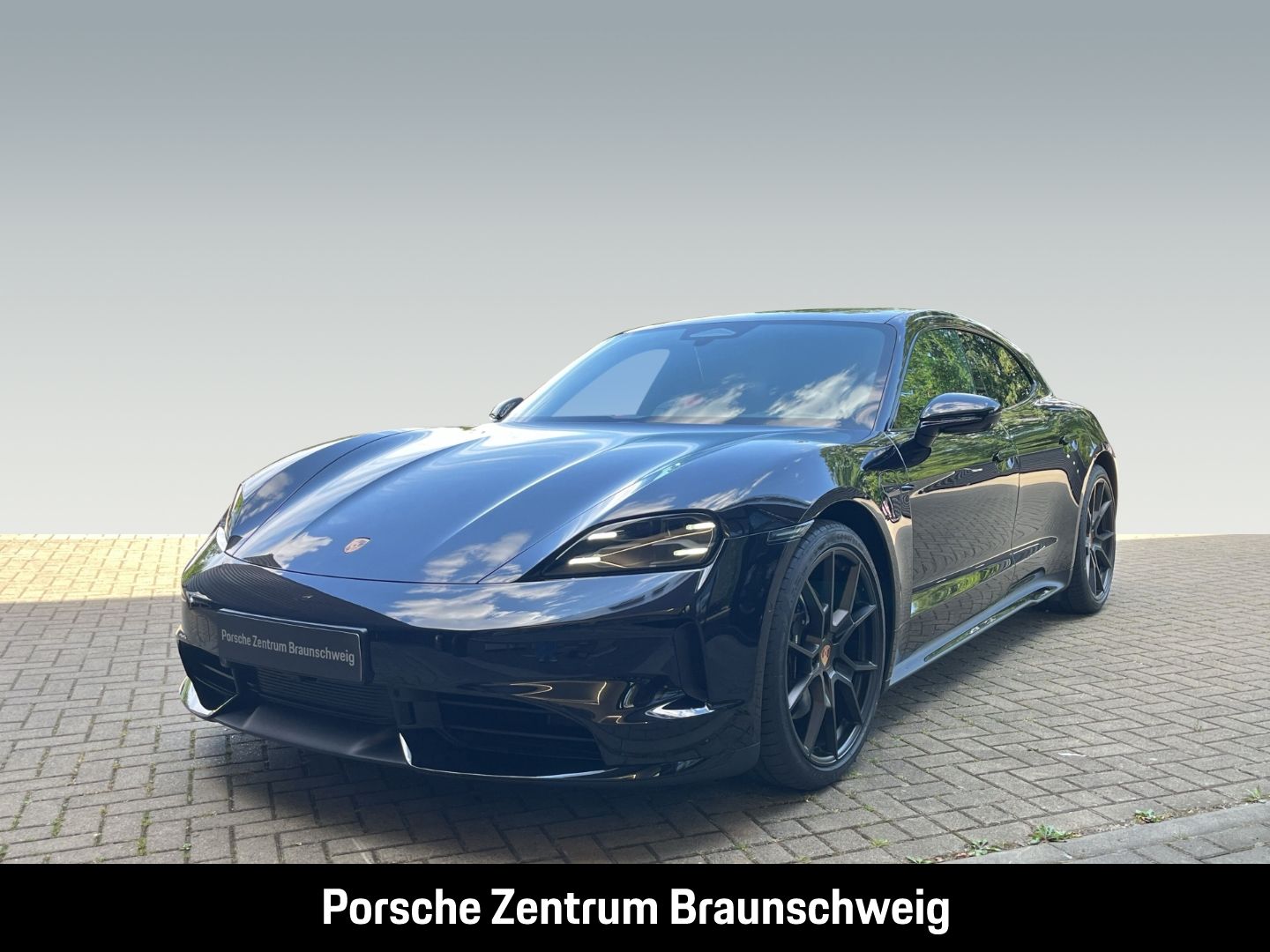 Porsche Taycan Sport Turismo Black Edition LED-Matrix