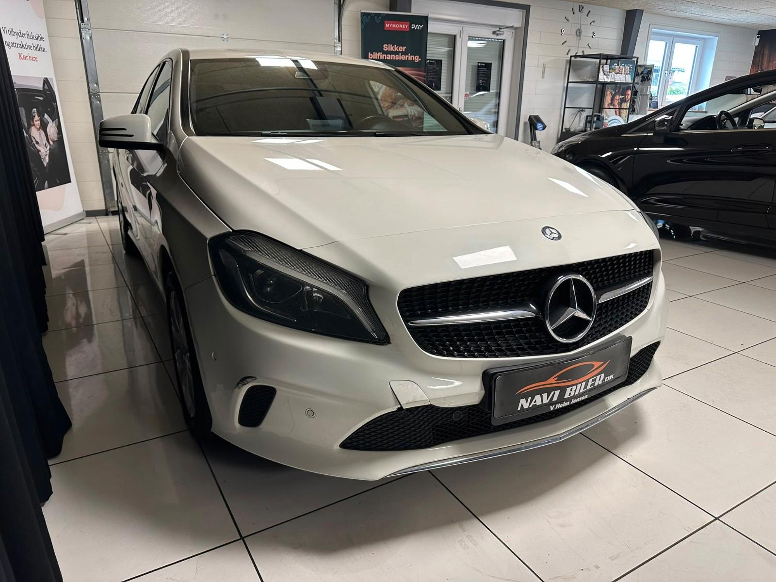 Mercedes-Benz A200 2015 — engine 2.143 cm³, 136 HP (100kW)