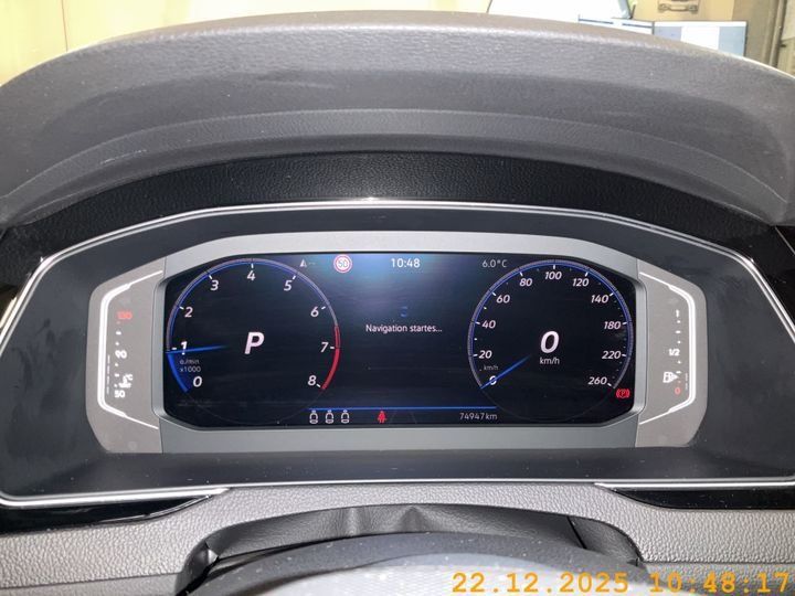 Fahrzeugabbildung Volkswagen Passat Variant Elegance TSI DSG *AHK*Navi*Cam*