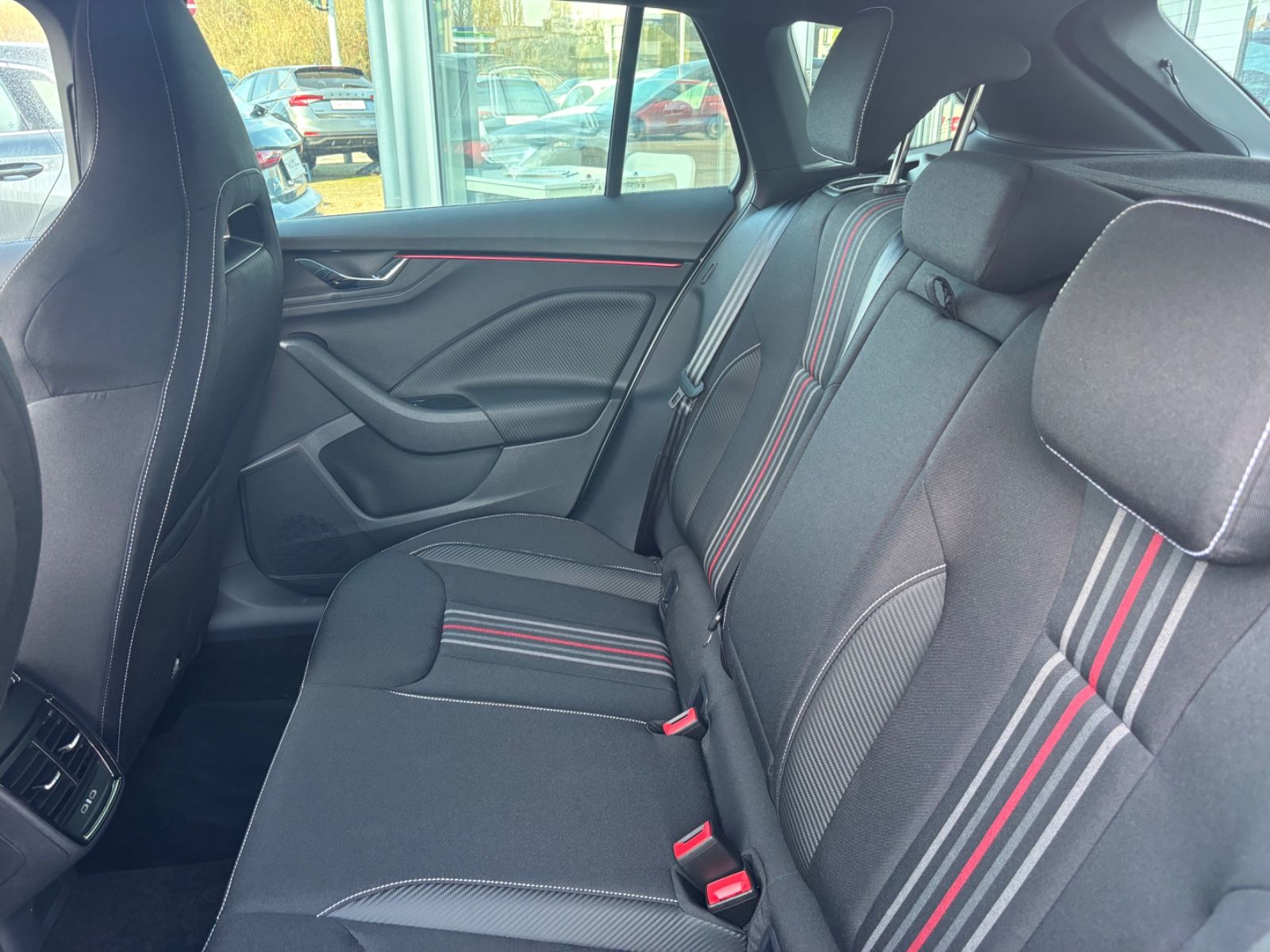 Fahrzeugabbildung SKODA Scala MC 1.5 TSI PANO KAM SHZ