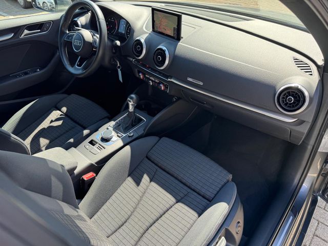 A3 30 TDI Stronic sport Sportback Xenon/SHZ/NAV
