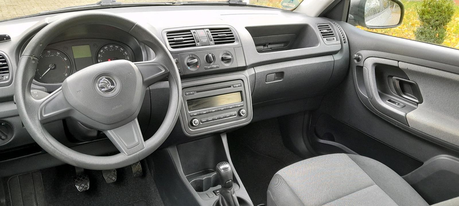 Skoda Fabia 2014 — interior